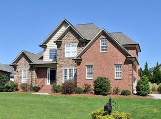 411 Mallard Landing Blvd, Clemmons, NC 27012