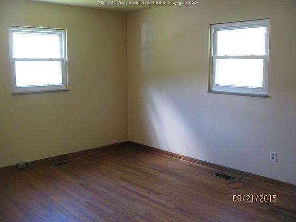 5th image of 11727 Kanawha Ave