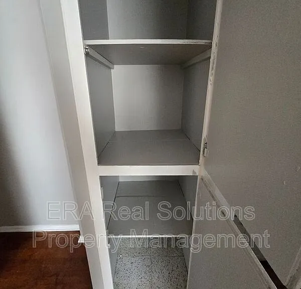 914 S Weyant Ave — Photo 22