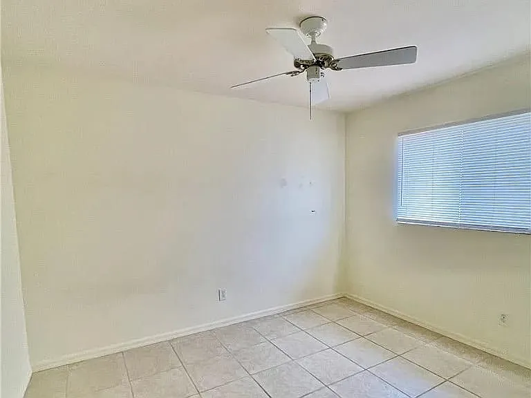 2703 SW 1st Ave — Photo 3