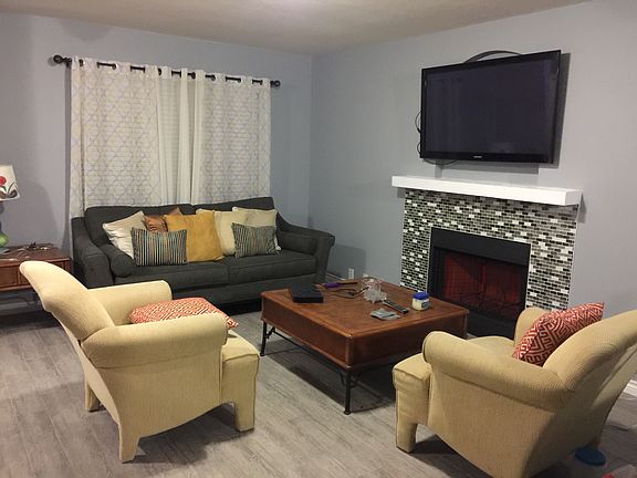 3rd image of 4705 Loire Ct