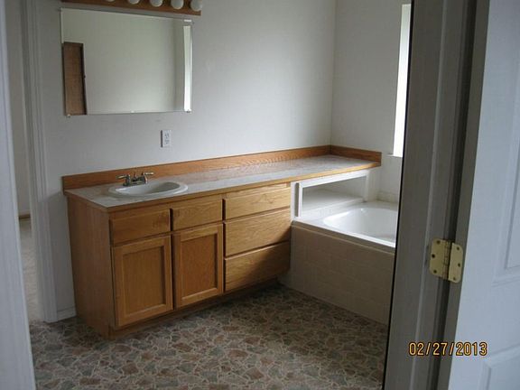 3rd image of 693 W North Camano Dr #B