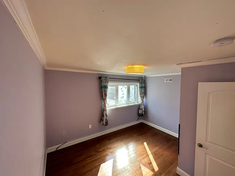 501 N 20th St — Photo 10