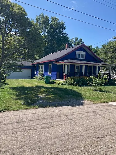 555 Elliott Ave Photo 1