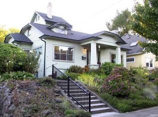 3826 NE Multnomah St, Portland, OR 97232