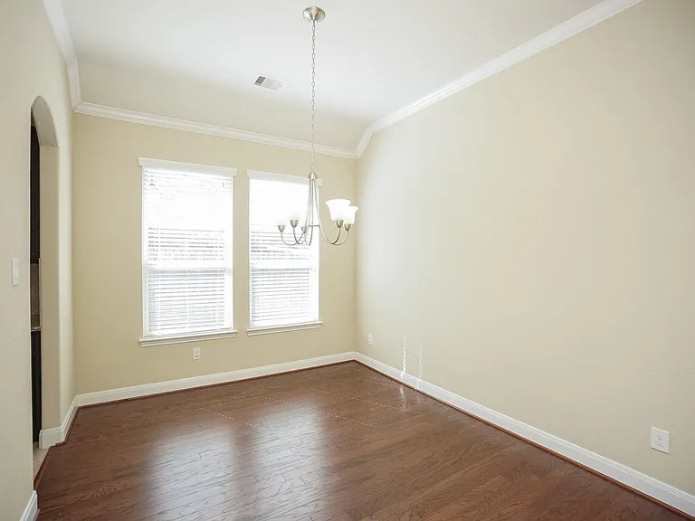 28515 Pleasant Forest Dr — Photo 6