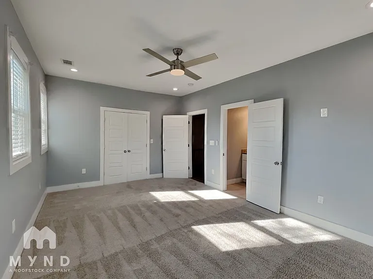 629 Windsor St SW — Photo 9