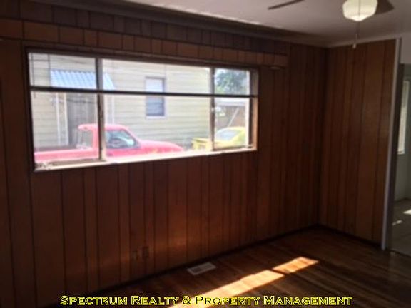 2nd image of 565 N Catherine St