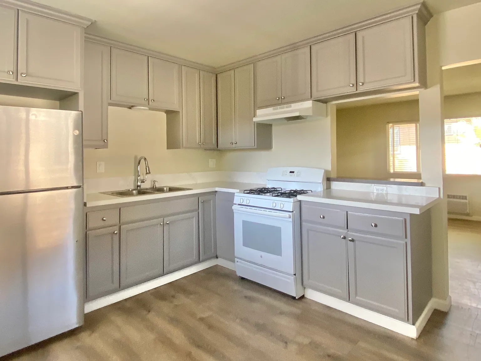 2 bed, 800 sqft, $2,395 — Photo 1