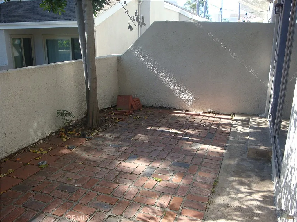 3 bed, 1404 sqft, $3,800 — Photo 4