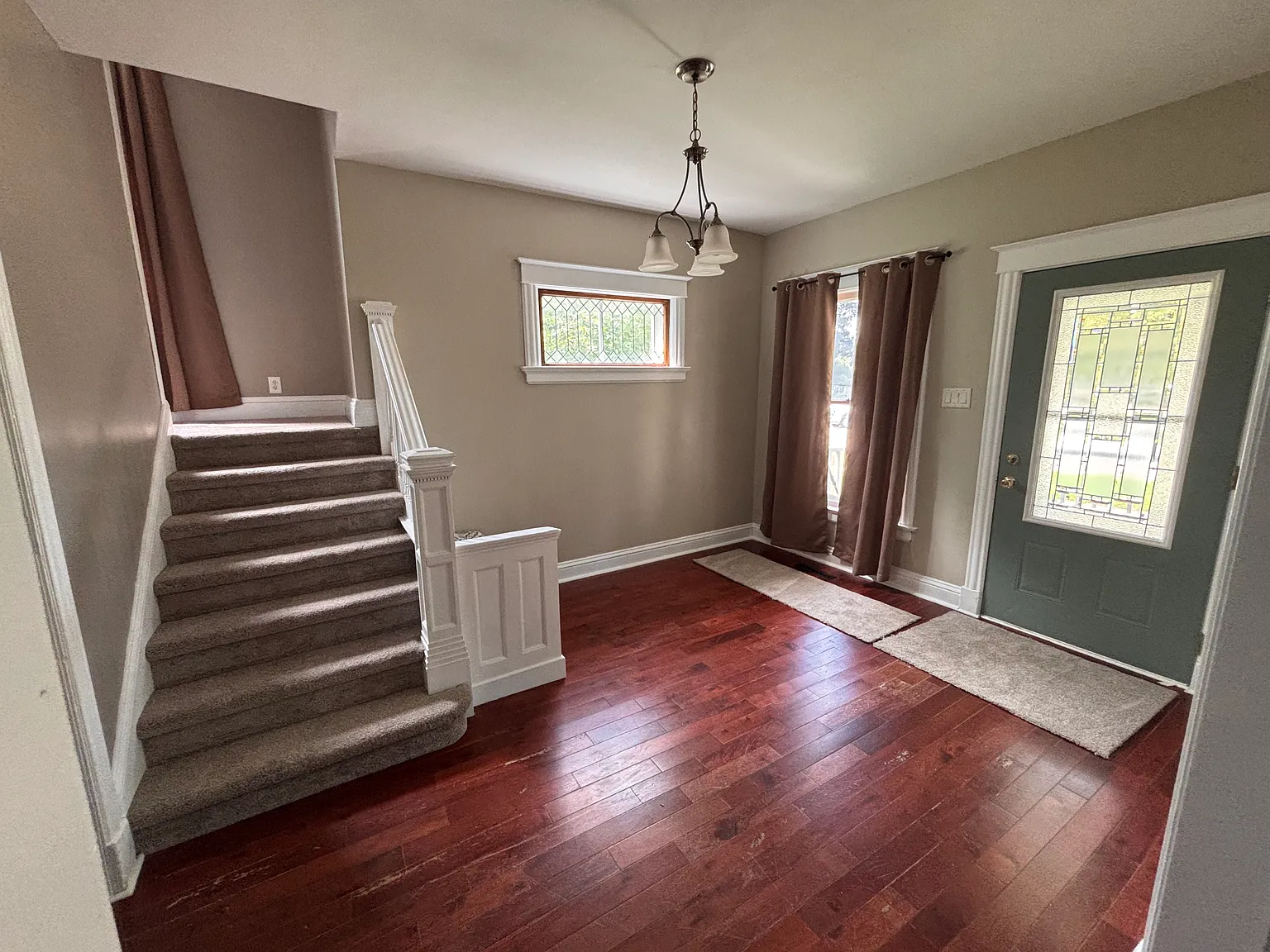 3 bed, 1.5 bath, 1624 sqft, $1,800 — Photo 3