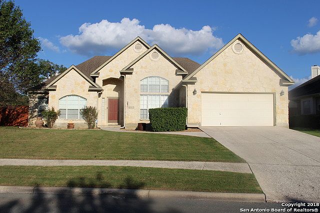 1st image of 317 Oak Knoll Cir