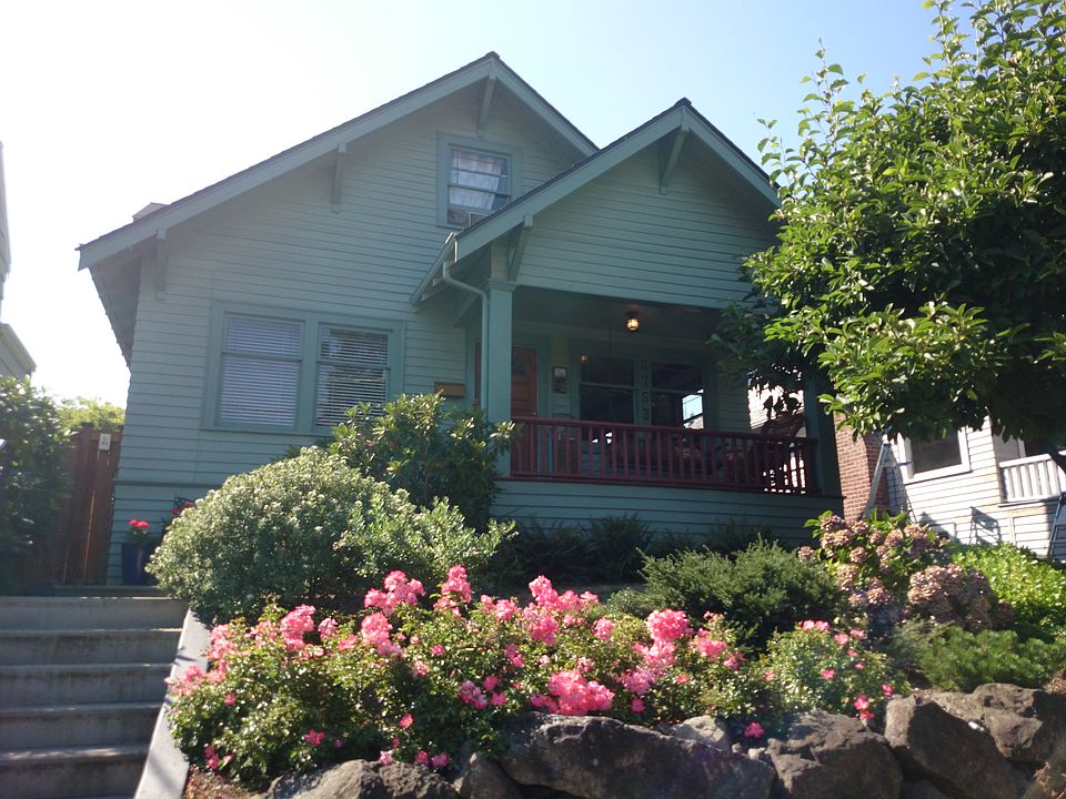 2nd image of 5753 27th Ave NE
