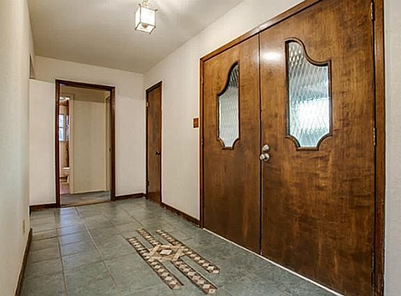 4th image of 5805 Post Oak Dr