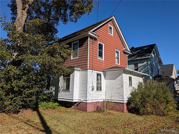 3rd image of 802 Garden Ave