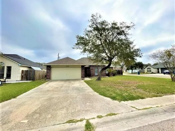 2242 Point Loma Dr, Ingleside, TX 78362