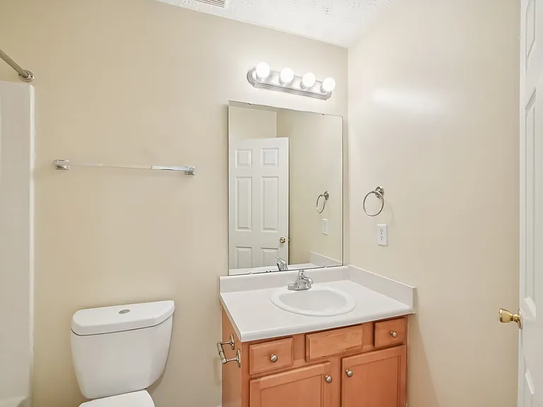 Morganton Arms Apartments — Photo 24