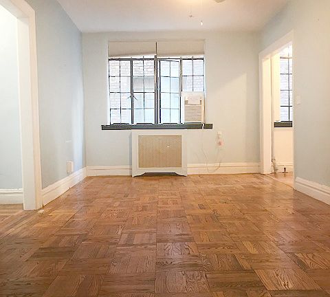 3rd image of 72 Barrow St APT 2P