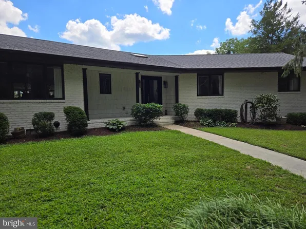 708 Meadow Brook Ln, Milford, DE 19963