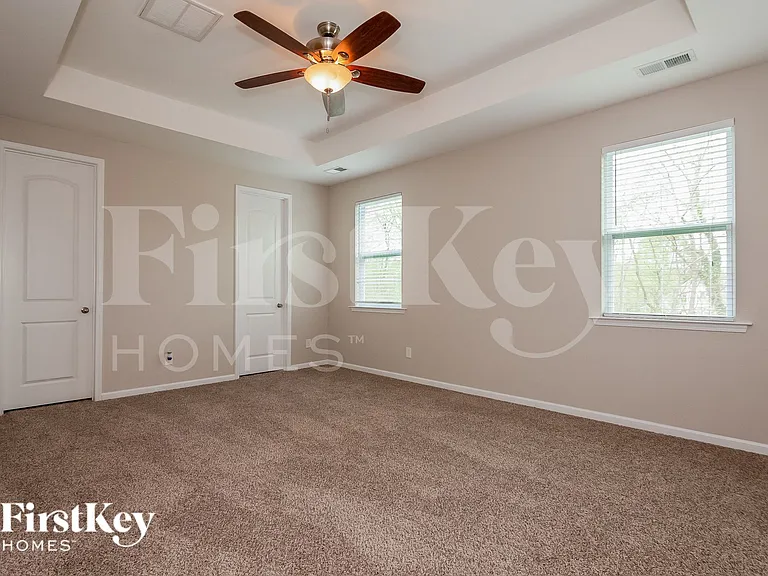 3174 Helmsley Ct — Photo 7