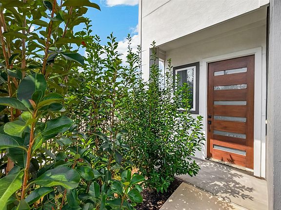 5th image of 6844 Del Rio St