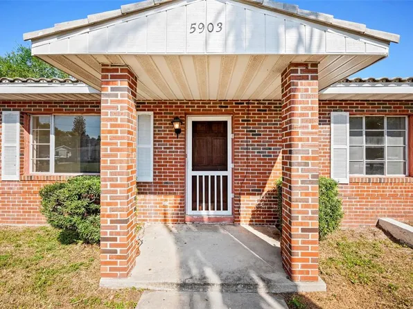 5903 48th Ave N, Kenneth City, FL 33709