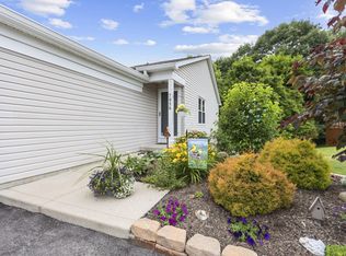 7956 Overmont Ridge Rd, Blacklick, OH 43004