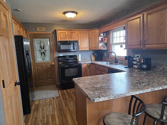 4th image of 1926 Honey Creek Rd