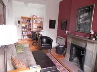 221 W Eugenie St APT 3F, Chicago, IL 60614