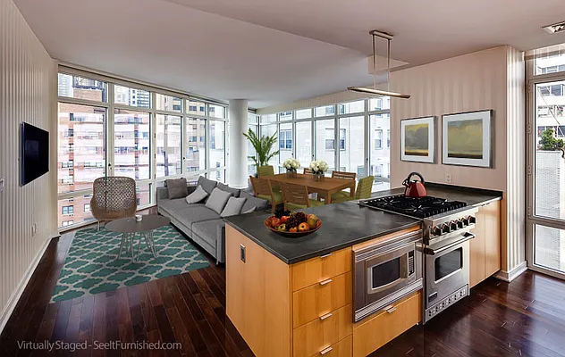 Sold by Luxury Property Group | media 16