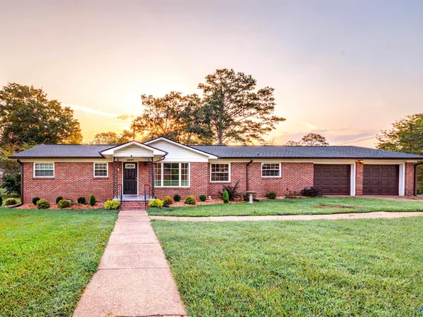 2009 Argyle Way, Gadsden, AL 35904
