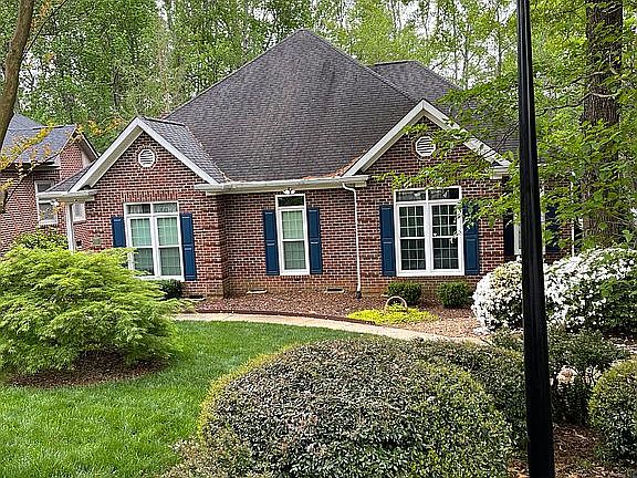 2nd image of 135 Windstone Dr