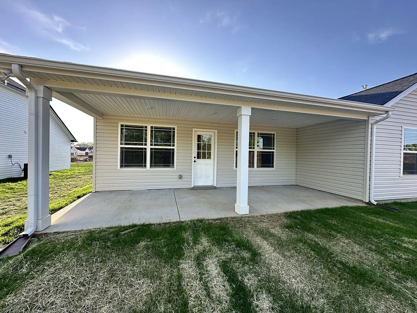 Springfield One Level with Bonus Room Above Garage — Photo 3
