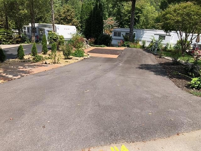 1st image of 4229 E Pkwy