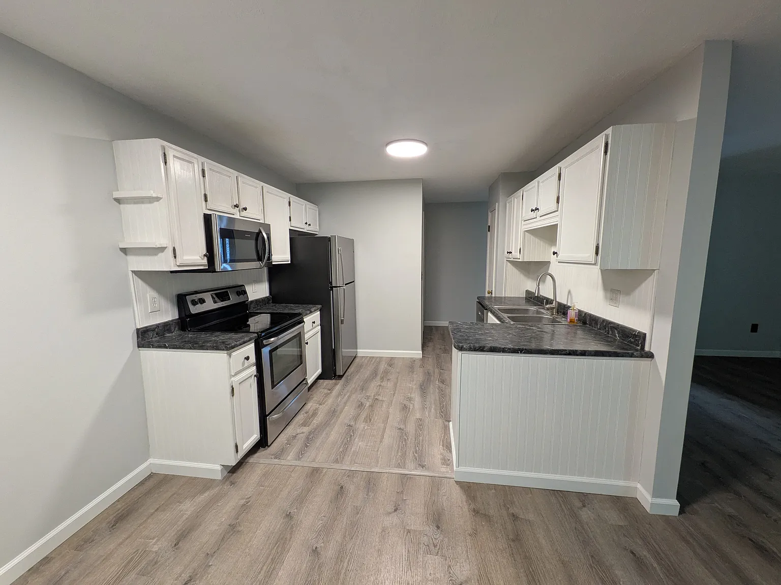197 Tallow Wood Dr — Photo 2
