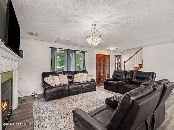 3rd image of 5710 Barna Ave