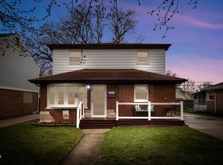 9024 Sproat Ave, Oak Lawn, IL 60453