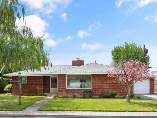208 S Morain St, Kennewick, WA 99336