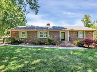 6220 Sharon Rd, Charlotte, NC 28210