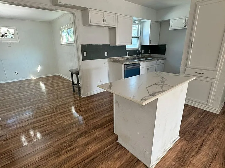 2919 El Centro Way — Photo 3