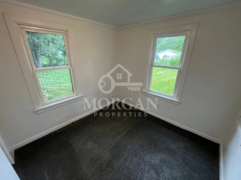 212 E Andover Ave — Photo 7