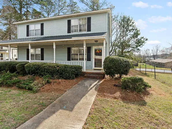 138 Country Village Ct, Greenwood, SC 29649