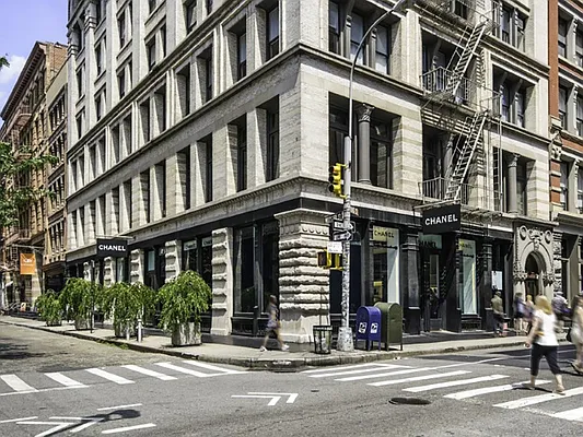 Sold by Sotheby's International Realty | media 26