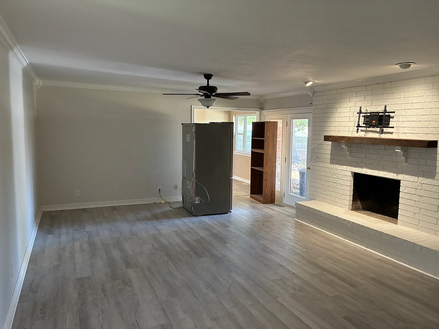 3 bed, 2050 sqft, $1,950 — Photo 3