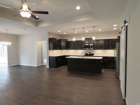4th image of 4903 Leeward Ln