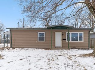302 Edgeknoll Ln, Fort Wayne, IN