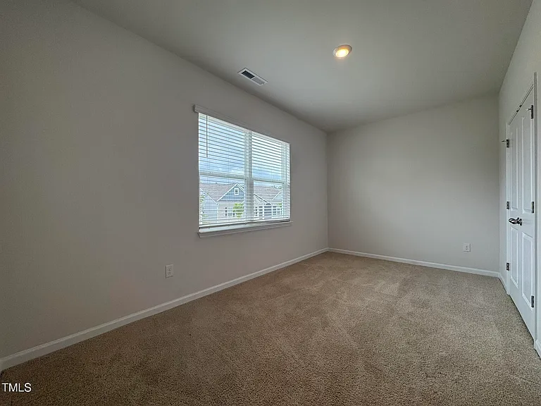724 Dorset Stream Dr — Photo 5