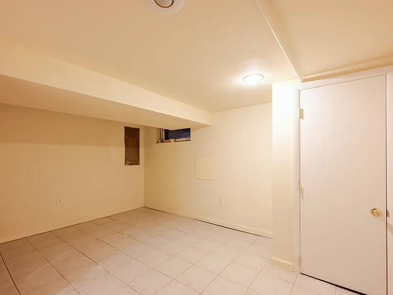 763 Girard St NW — Photo 34
