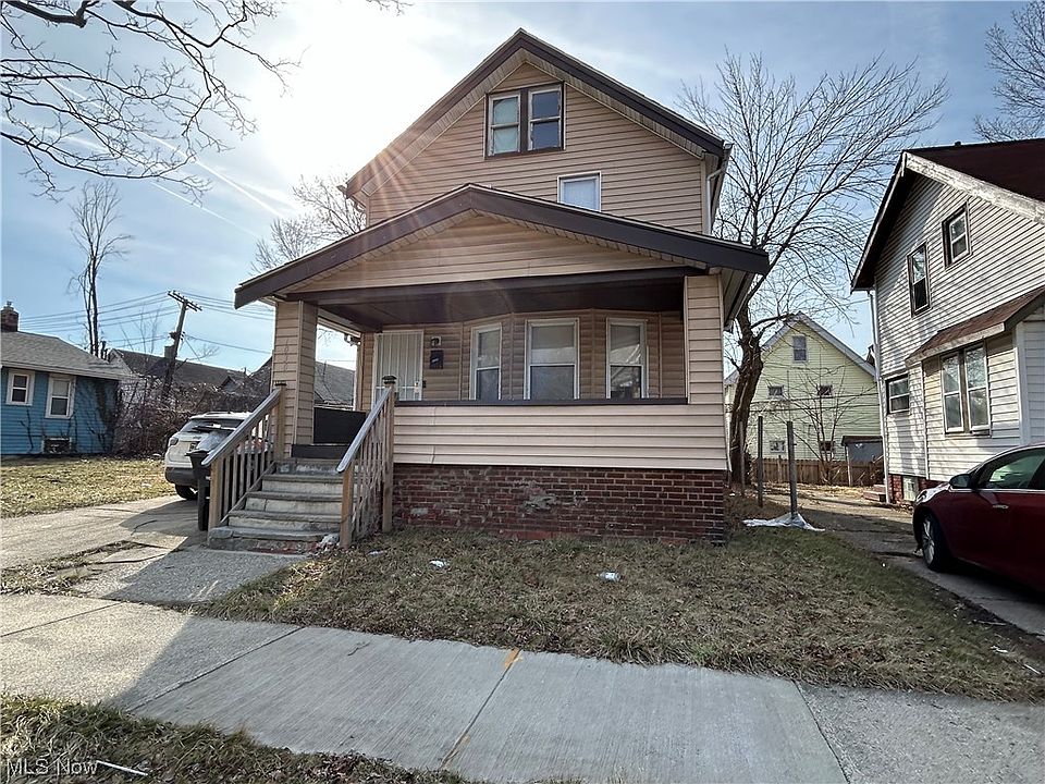 1st image of 1030 E 147th St