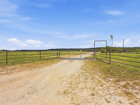 2nd image of 2875 County Road 610